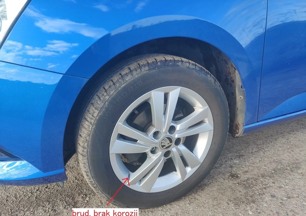 Skoda Fabia cena 37900 przebieg: 179500, rok produkcji 2019 z Słubice małe 326